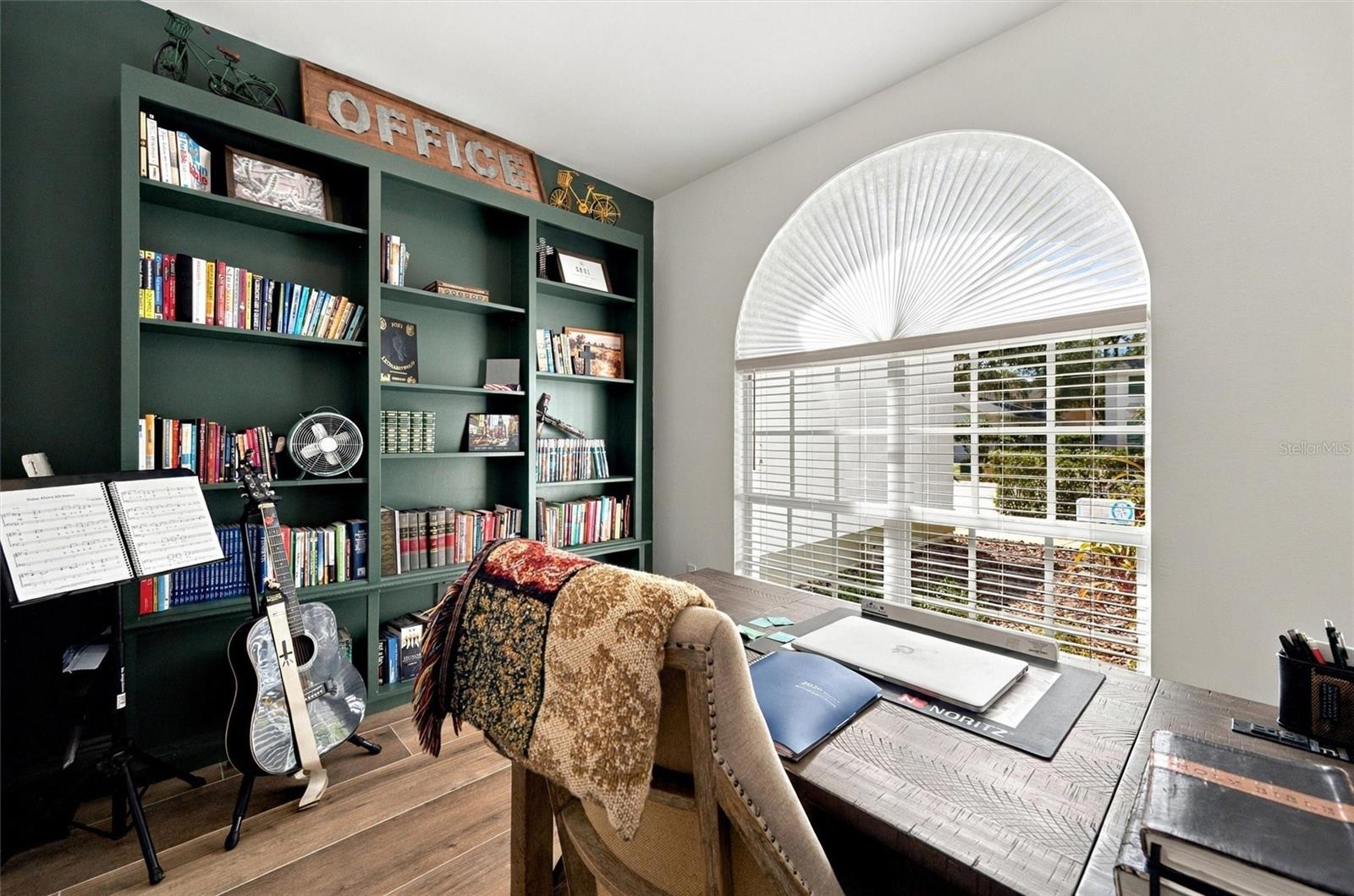 9316 KNIGHTSBRIDGE CT