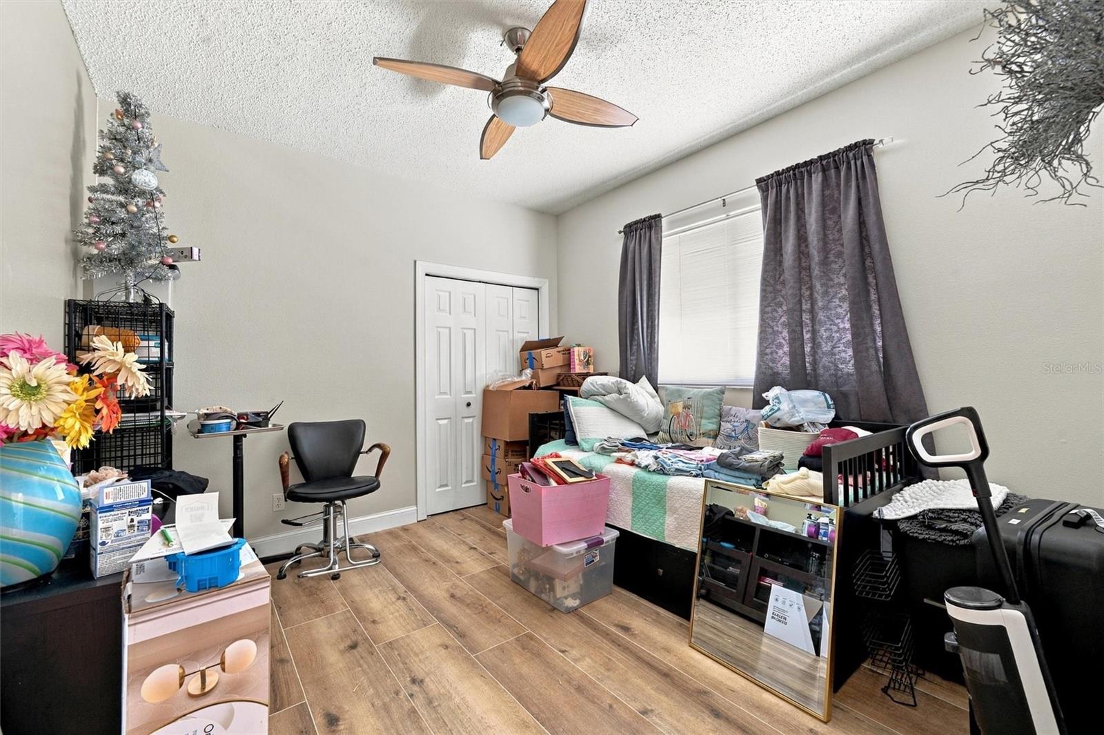 9316 KNIGHTSBRIDGE CT