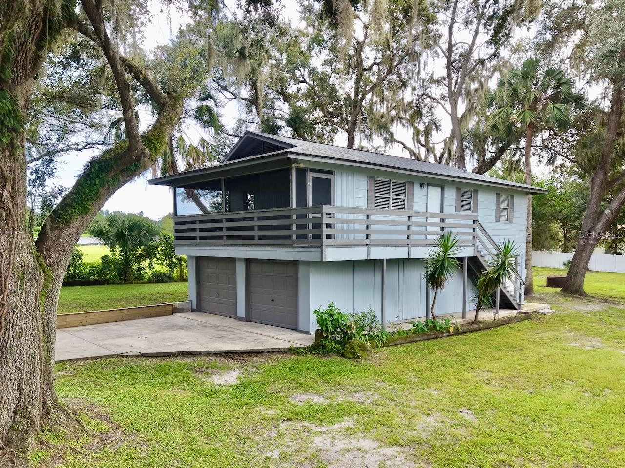 10210 Davis Rd, Tampa
