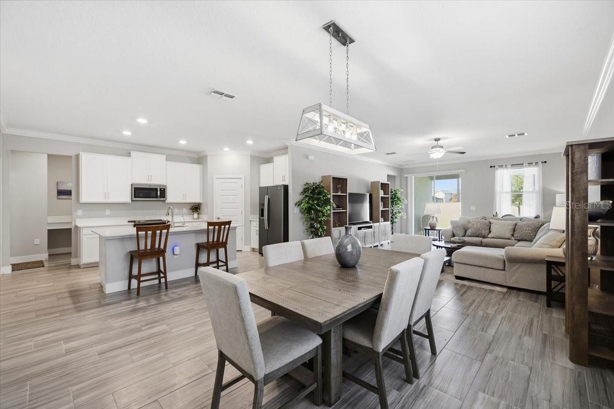 9859 CAMPANULA CT