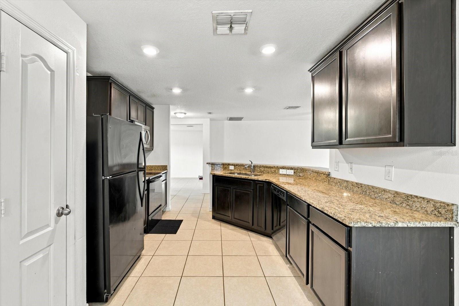 810 CHATHAM WALK DR