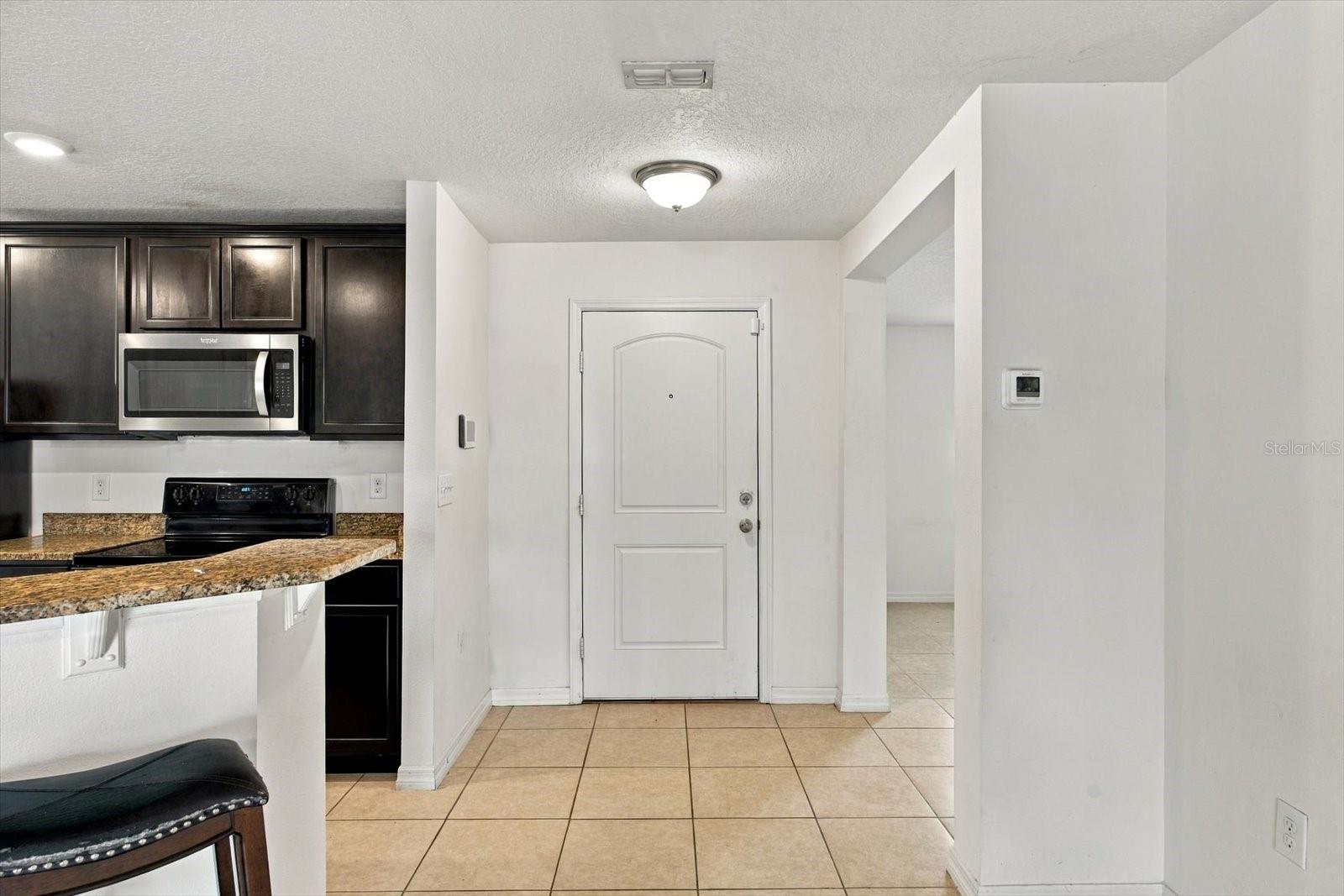 810 CHATHAM WALK DR