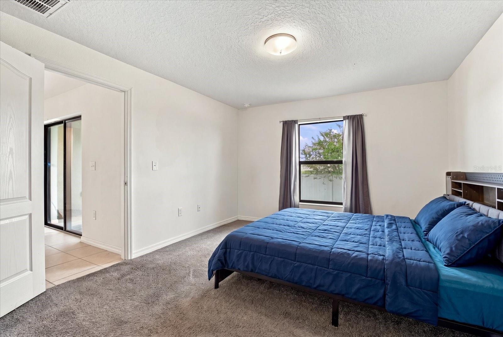 810 CHATHAM WALK DR