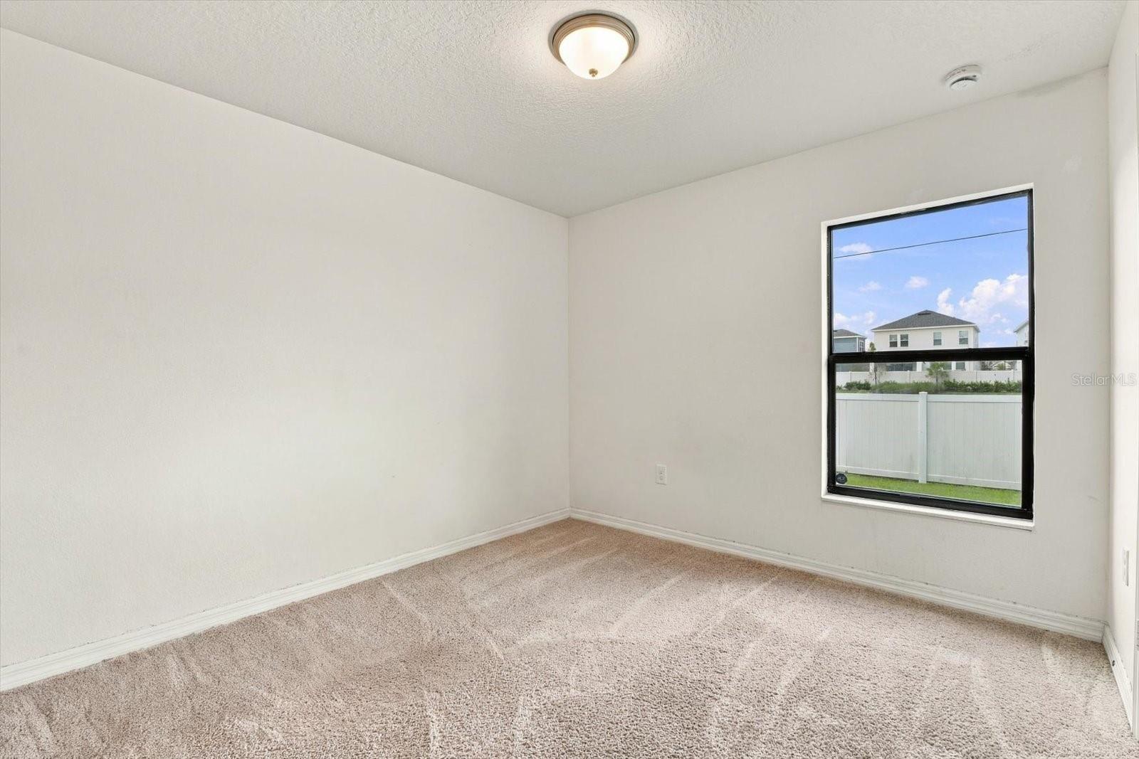 810 CHATHAM WALK DR