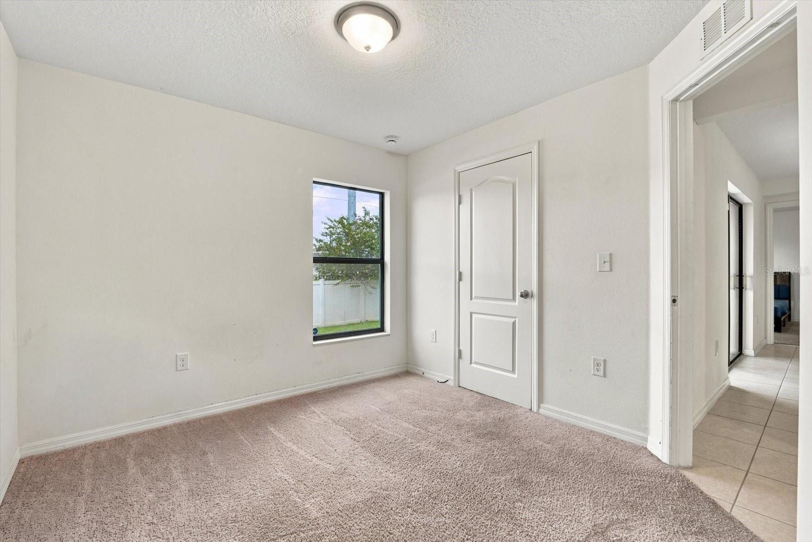 810 CHATHAM WALK DR