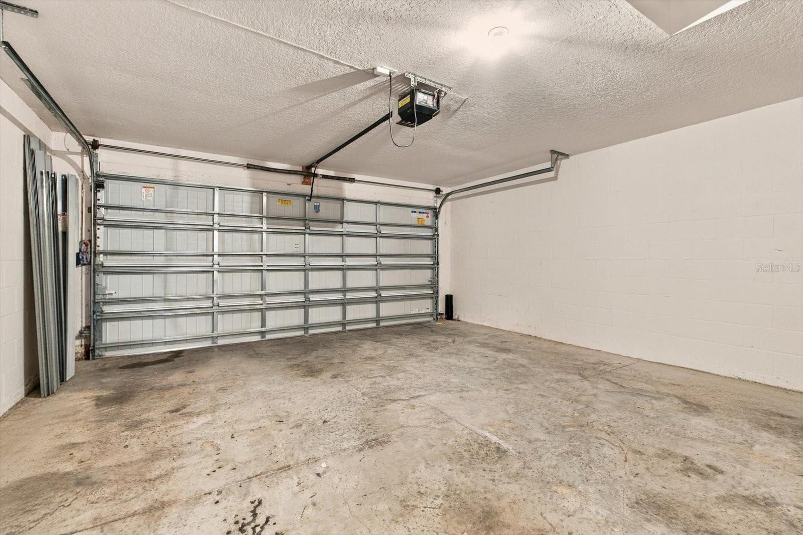 810 CHATHAM WALK DR