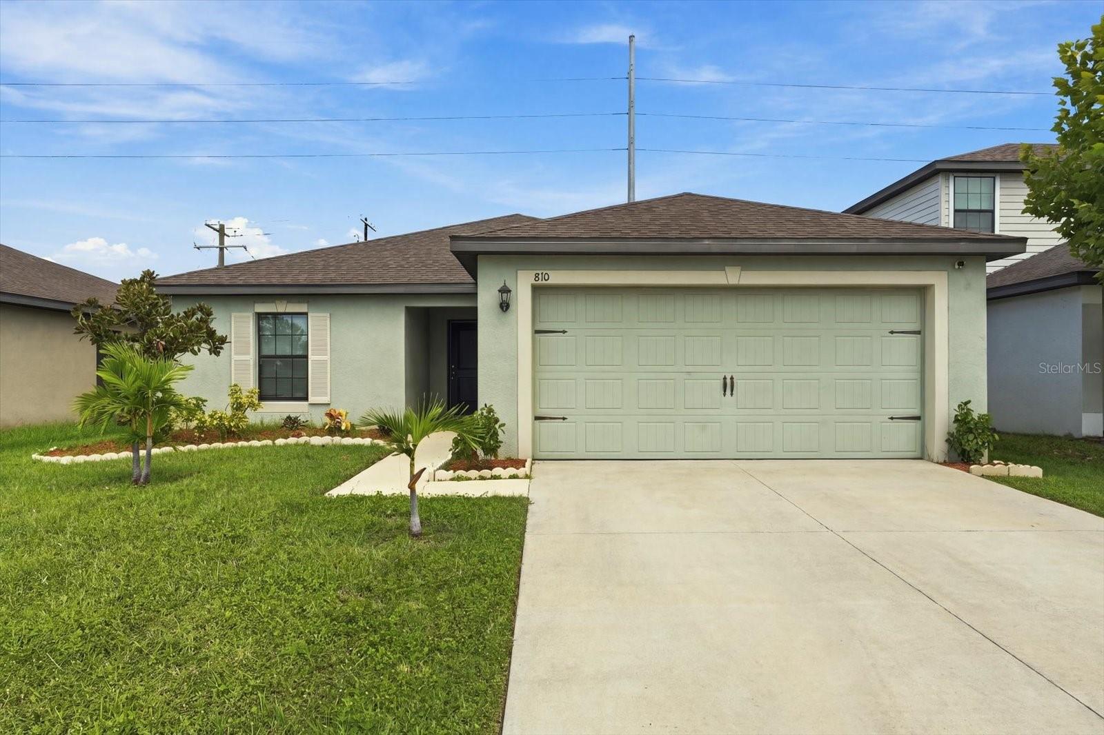 810 CHATHAM WALK DR