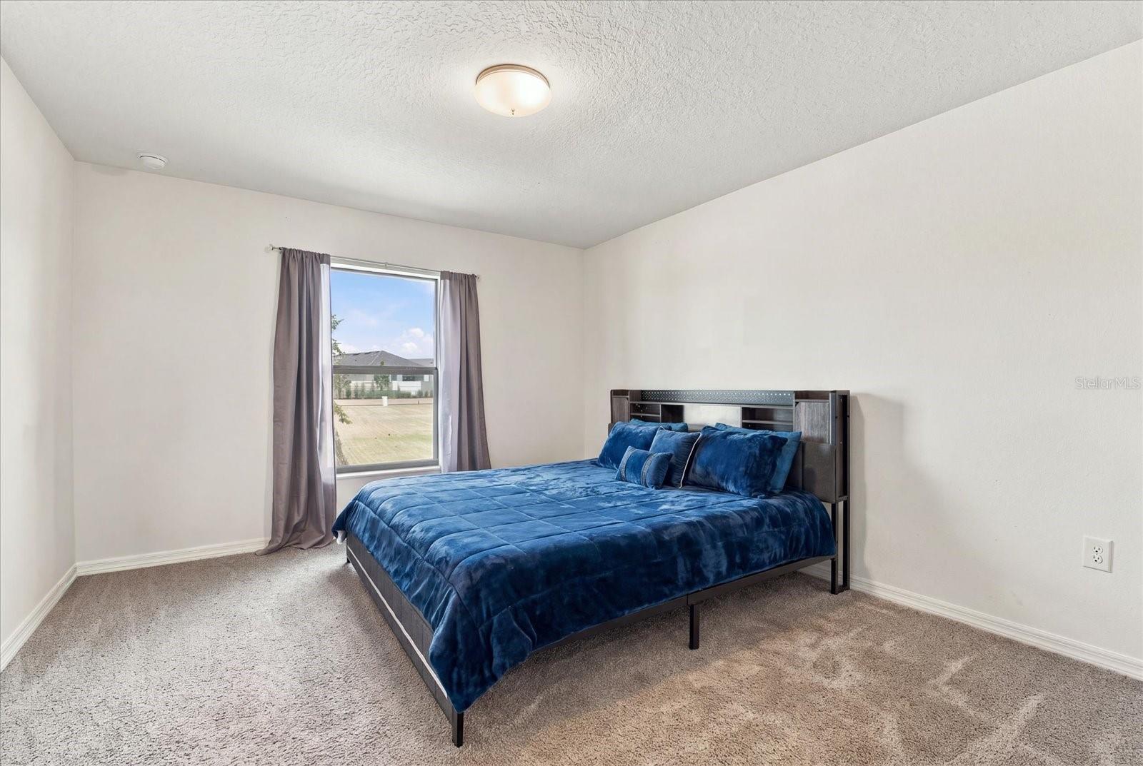 810 CHATHAM WALK DR