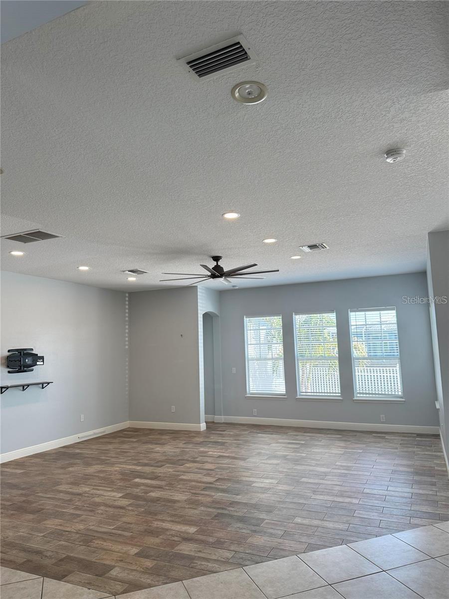 625 MIRABAY BLVD