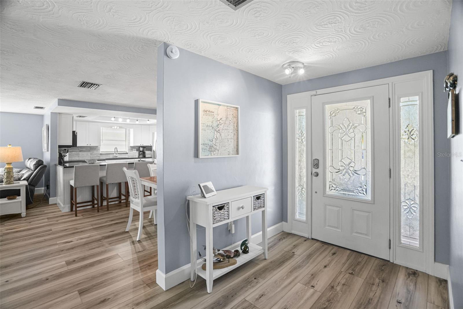 4916 POMPANO DR