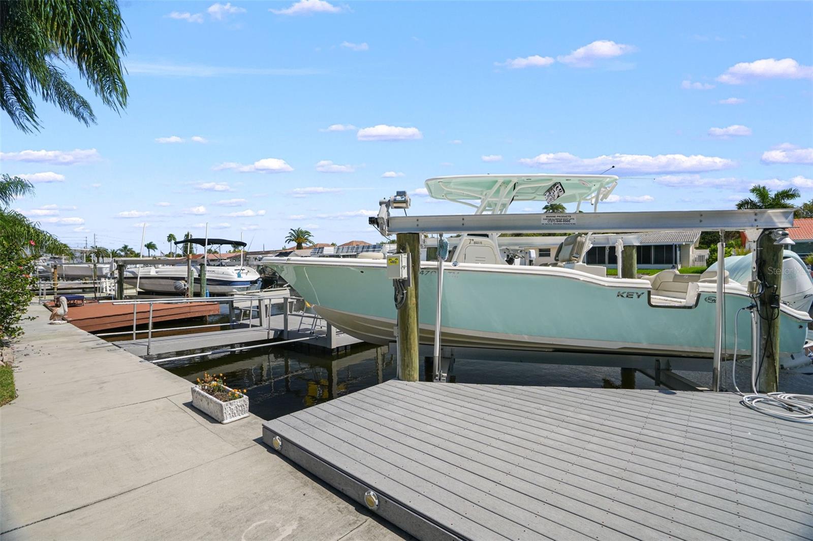 4916 POMPANO DR