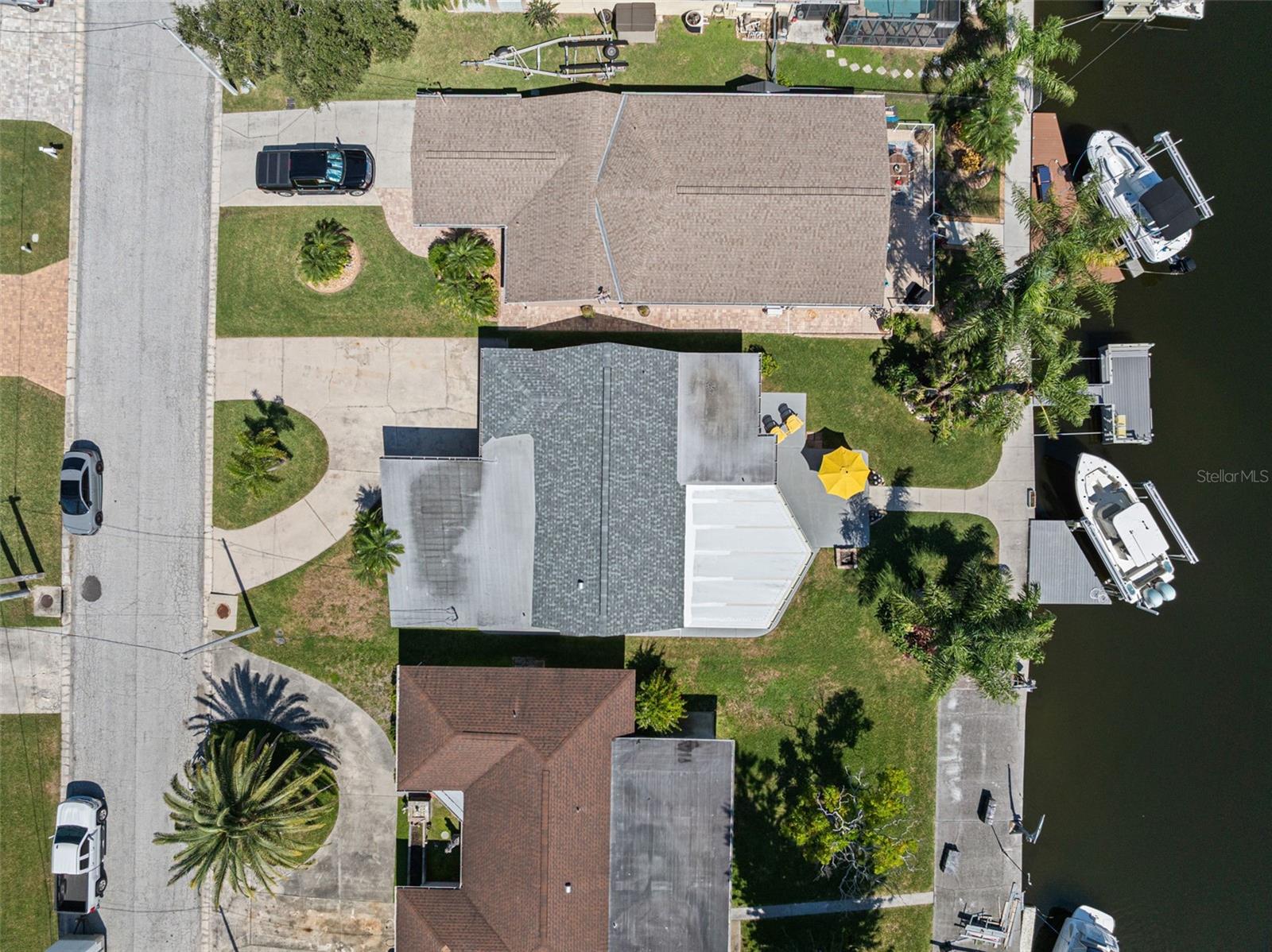 4916 POMPANO DR