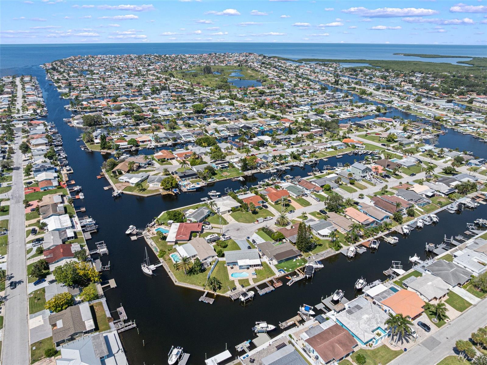 4916 POMPANO DR