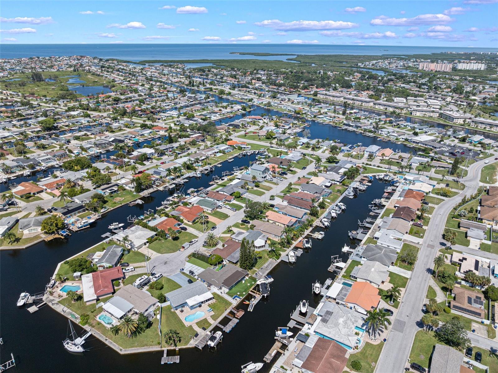 4916 POMPANO DR