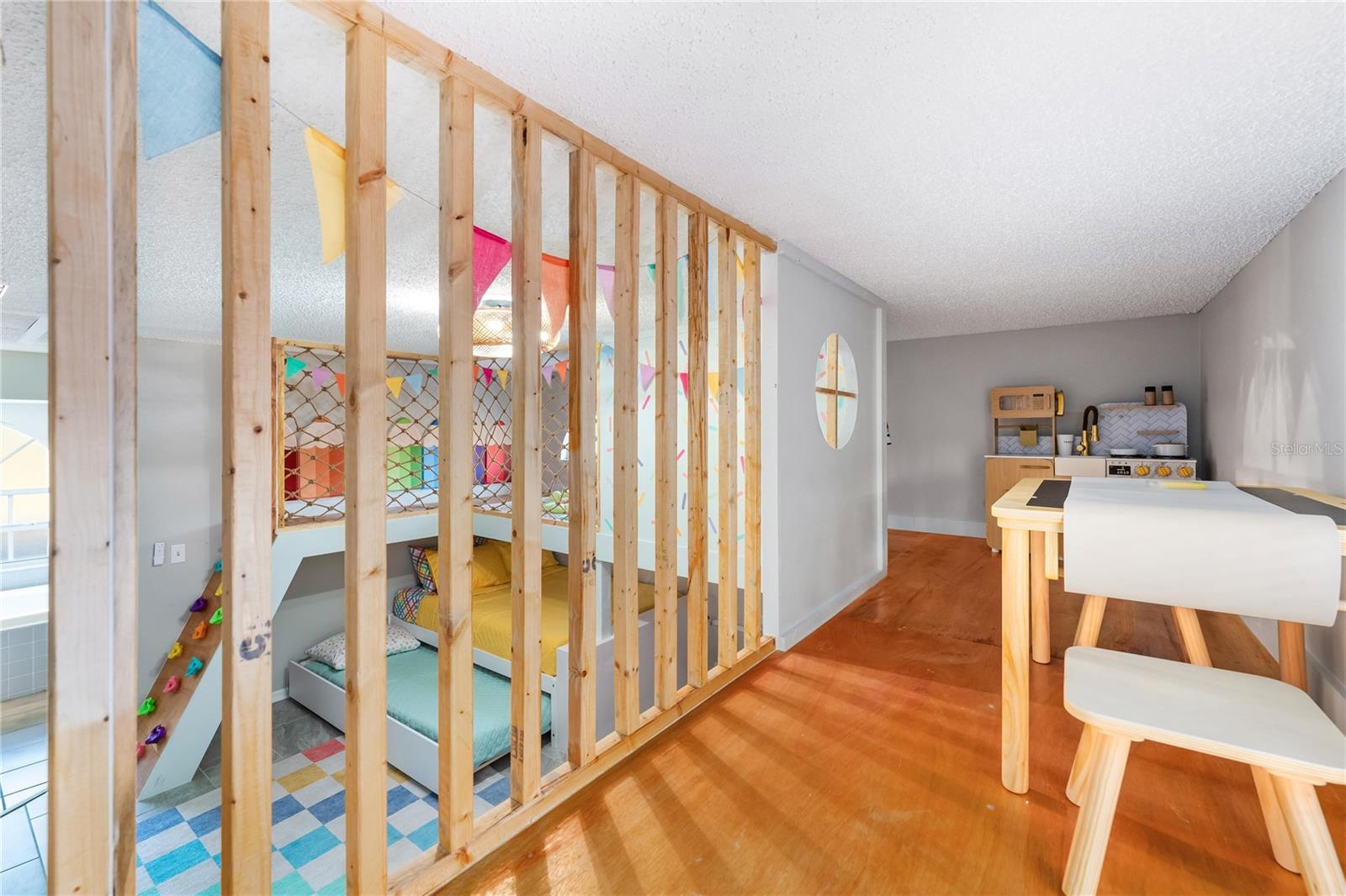 8015 INTERBAY BLVD