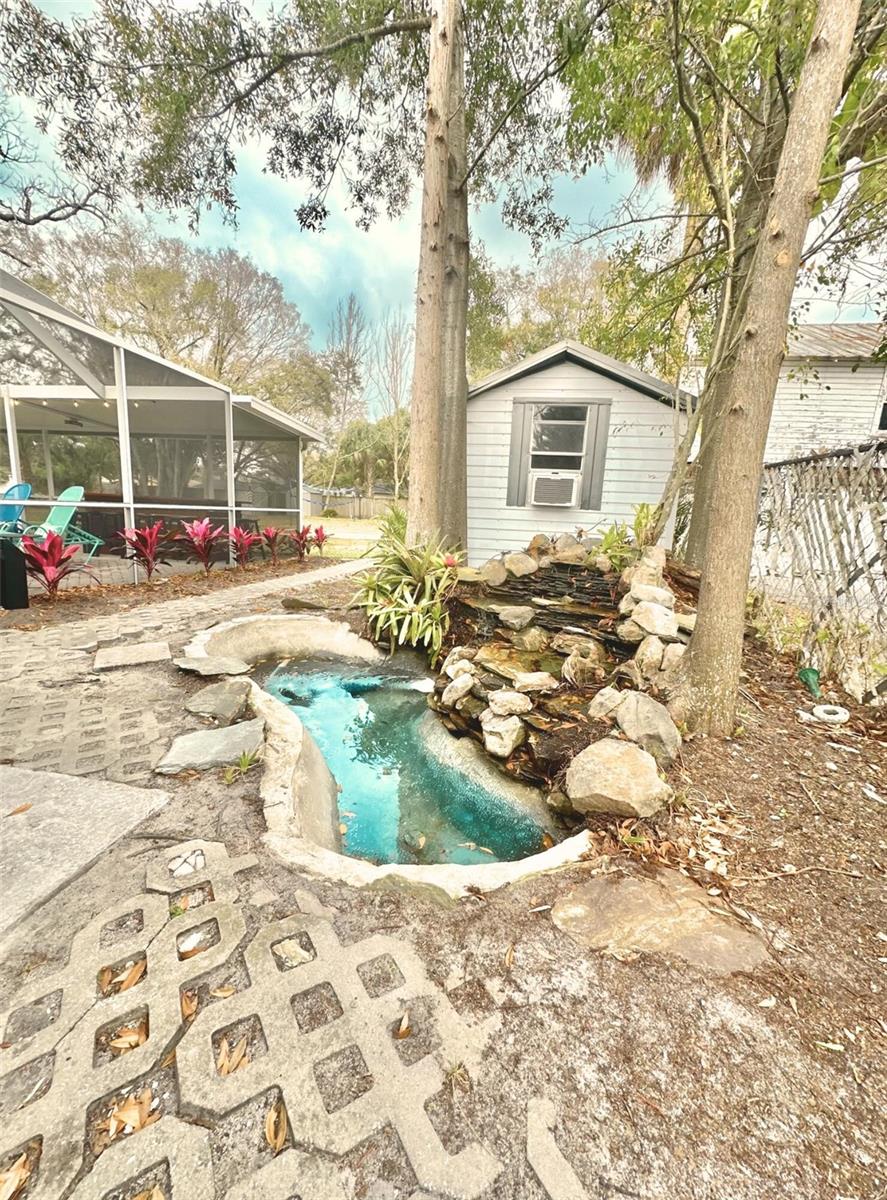 8015 INTERBAY BLVD