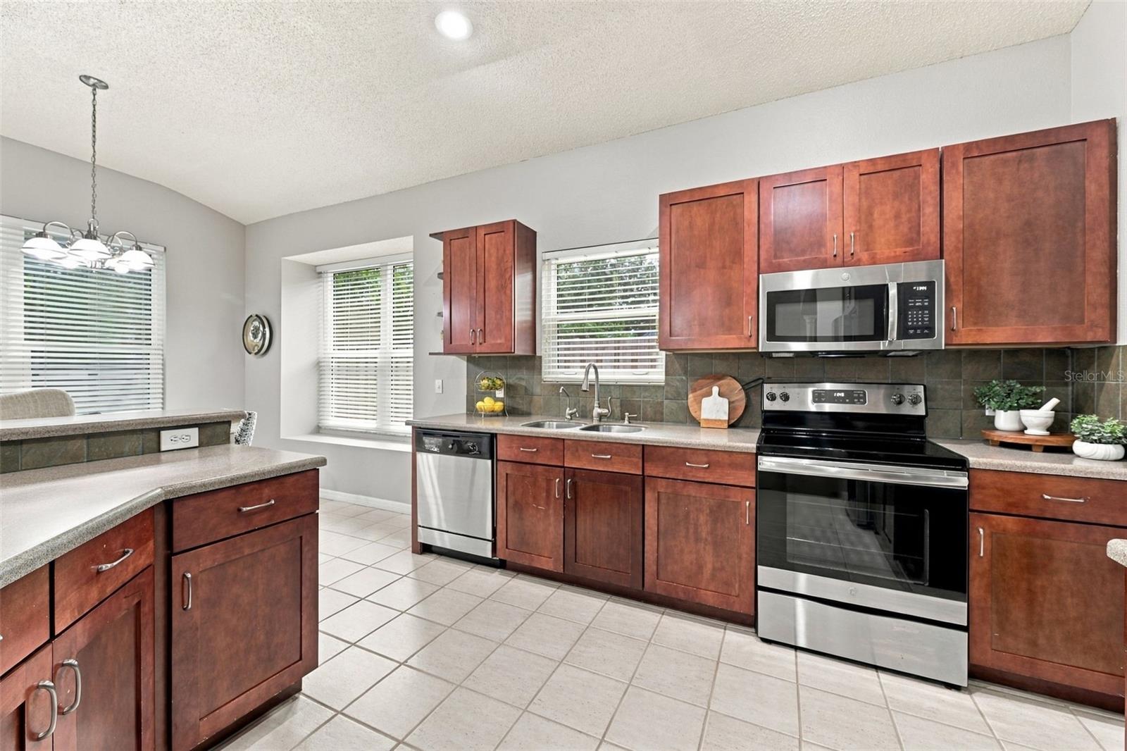 19401 MELODY FAIR PL