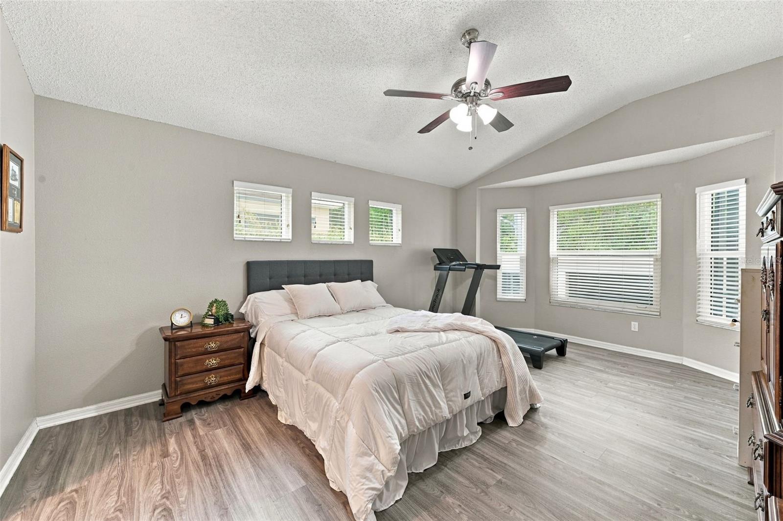 19401 MELODY FAIR PL