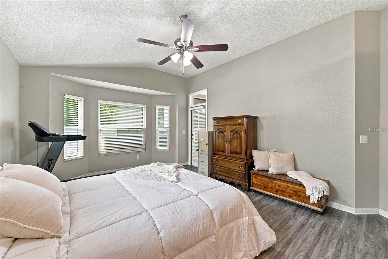 19401 MELODY FAIR PL