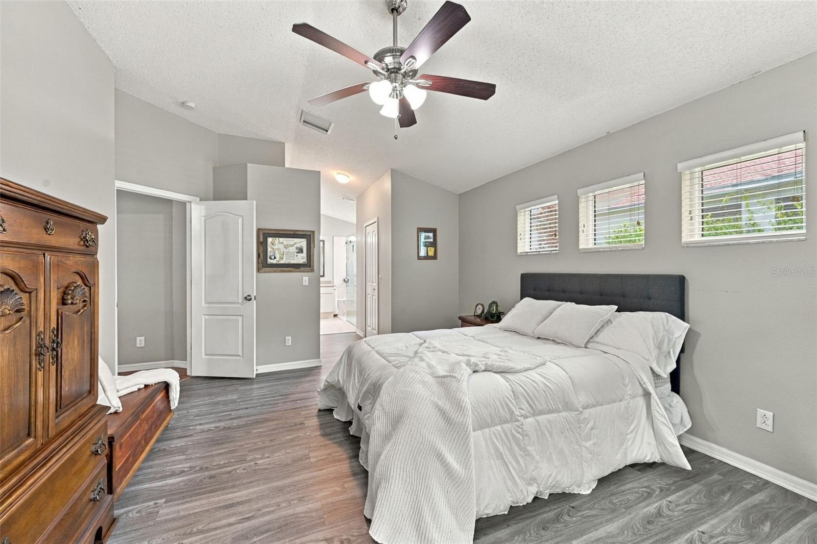 19401 MELODY FAIR PL