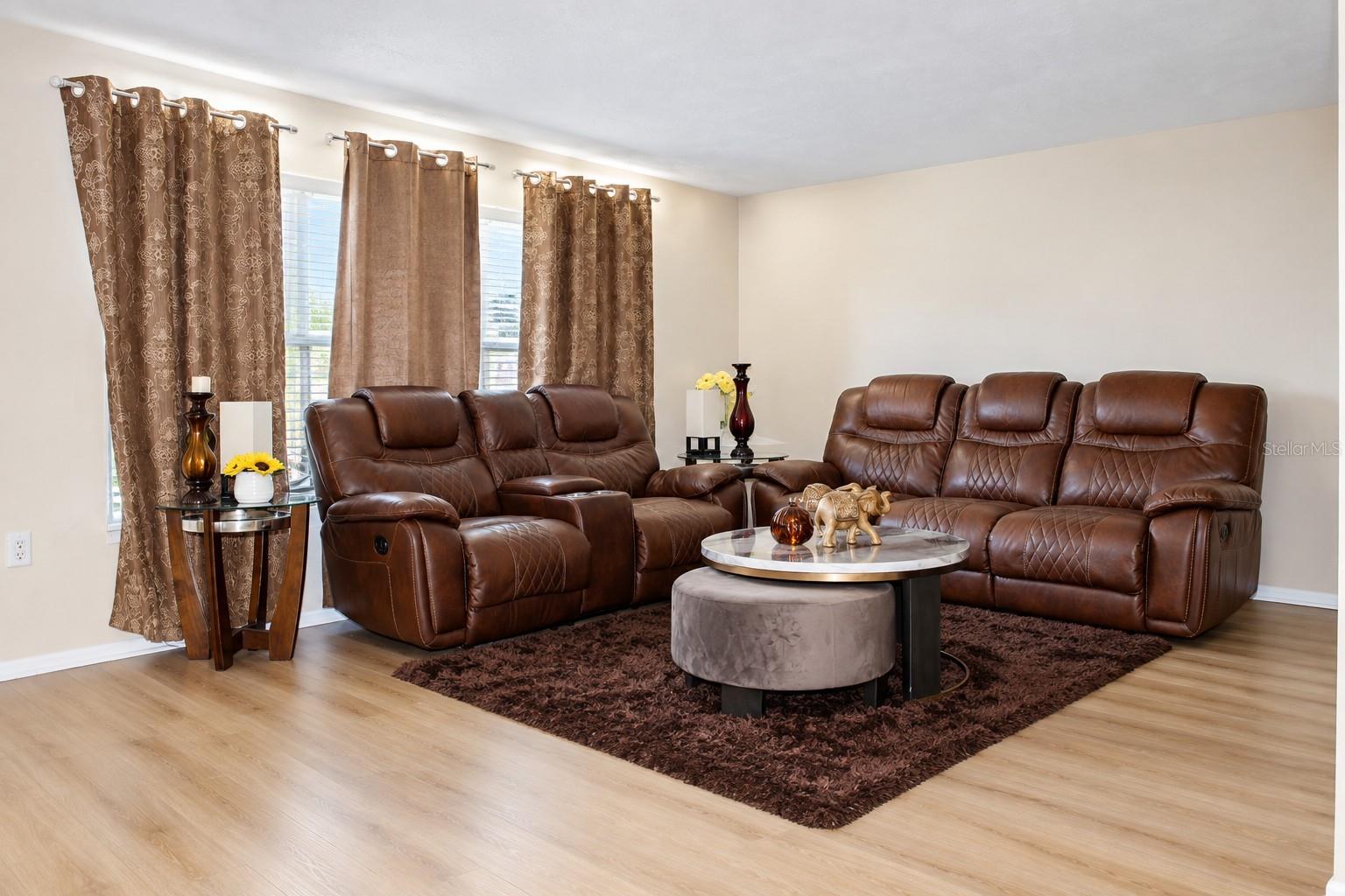 7904 JUDITH CRES