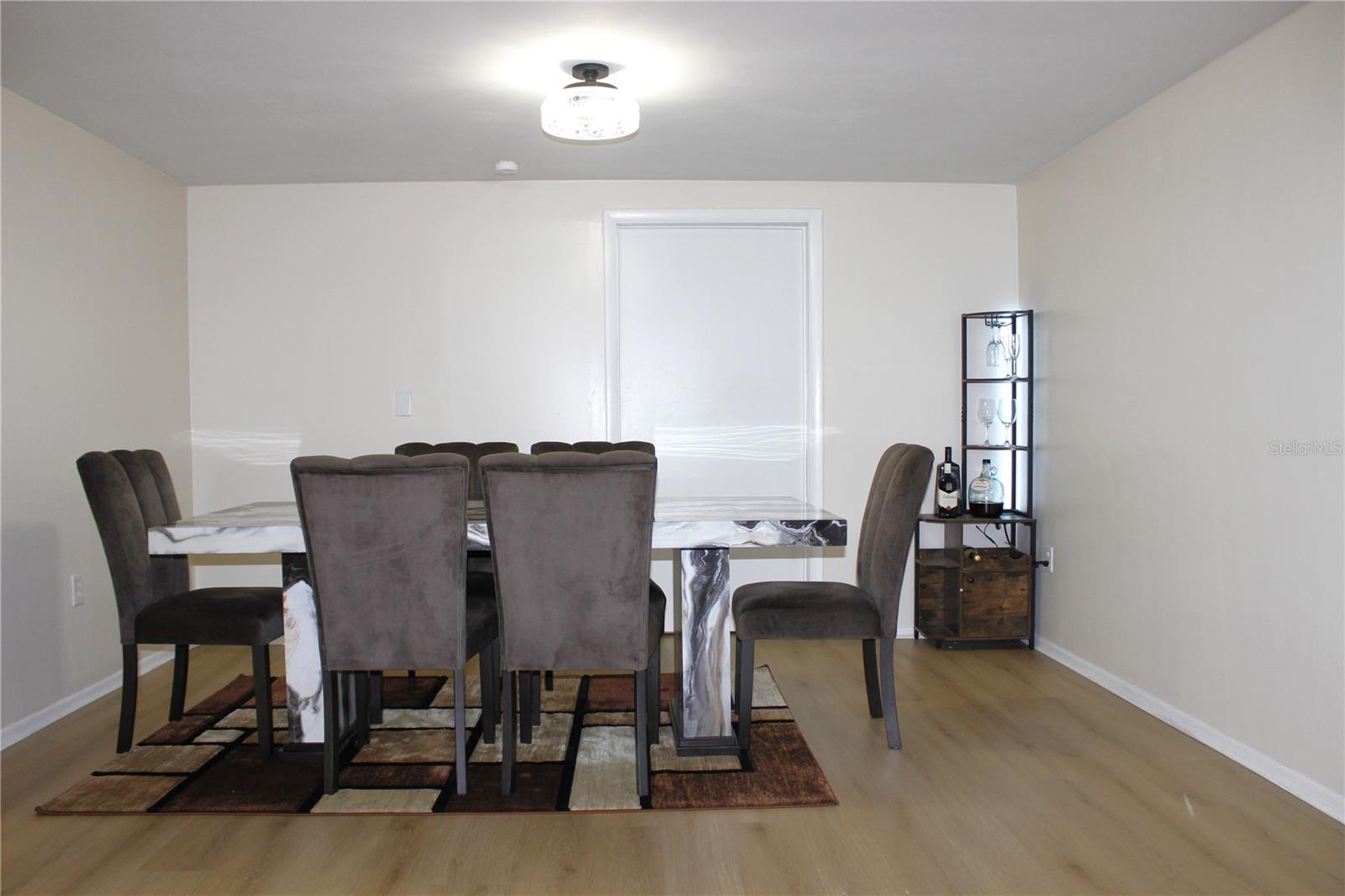7904 JUDITH CRES