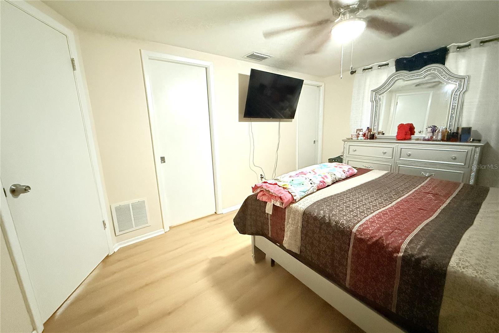 7904 JUDITH CRES