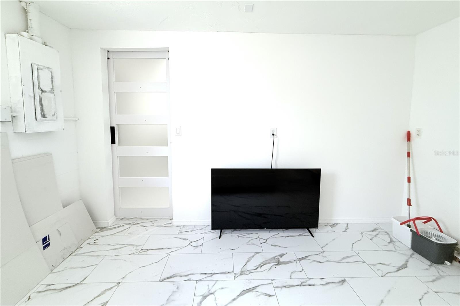 7904 JUDITH CRES
