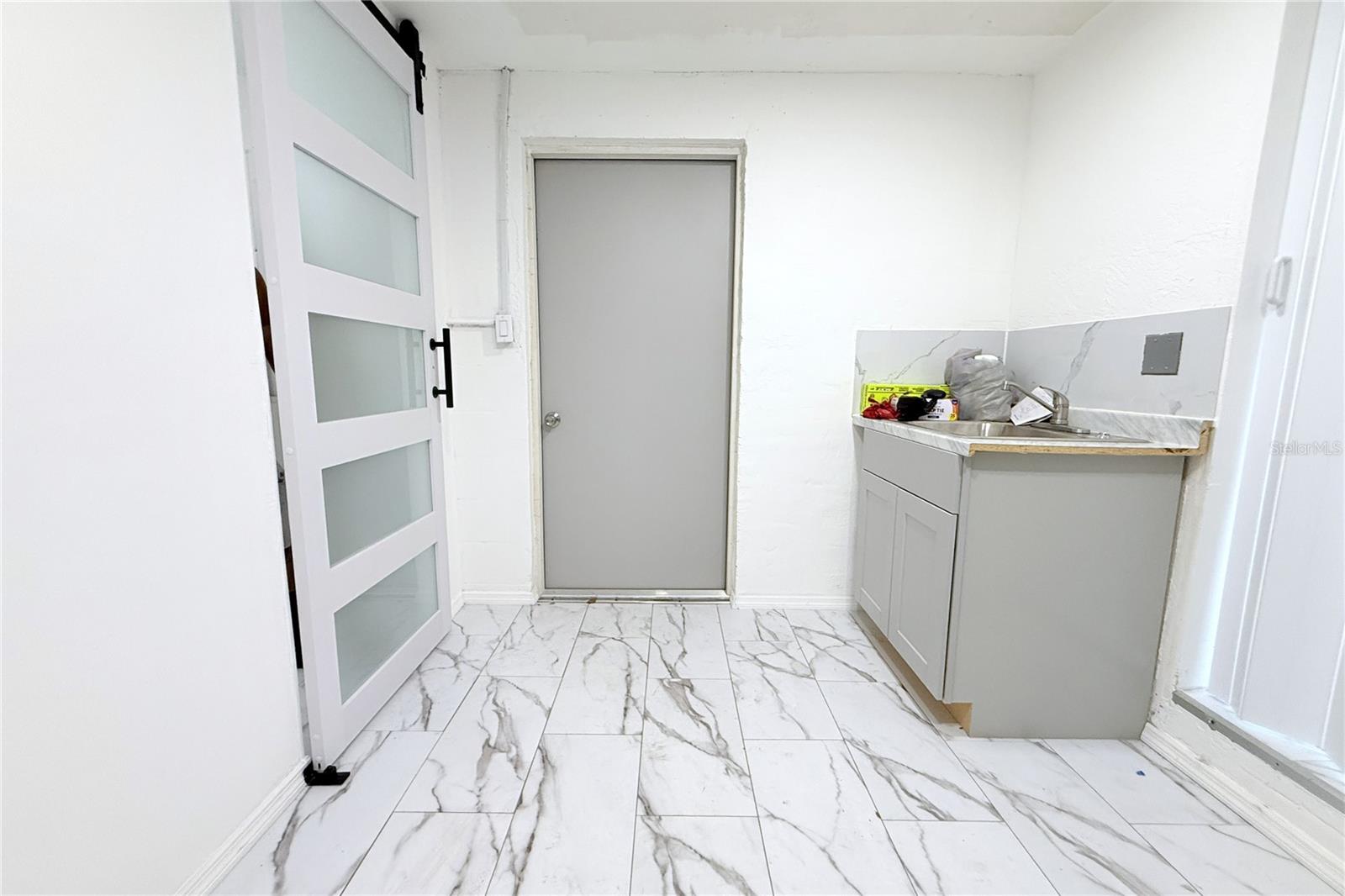7904 JUDITH CRES