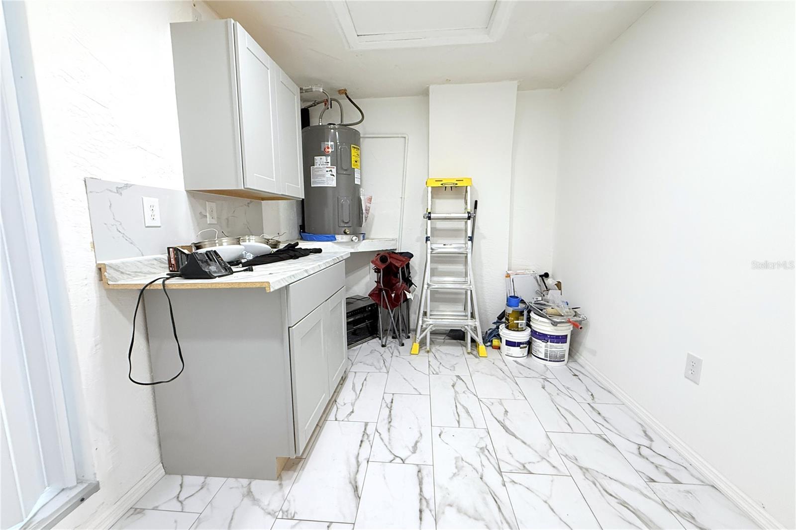 7904 JUDITH CRES