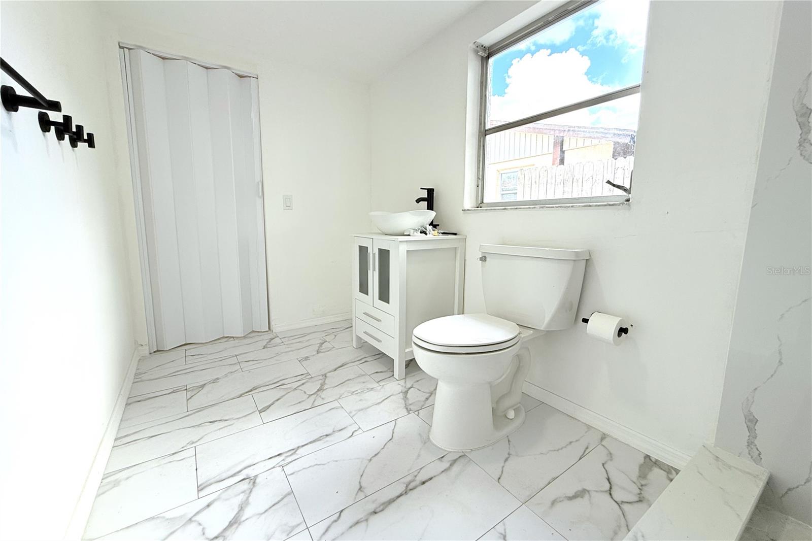 7904 JUDITH CRES