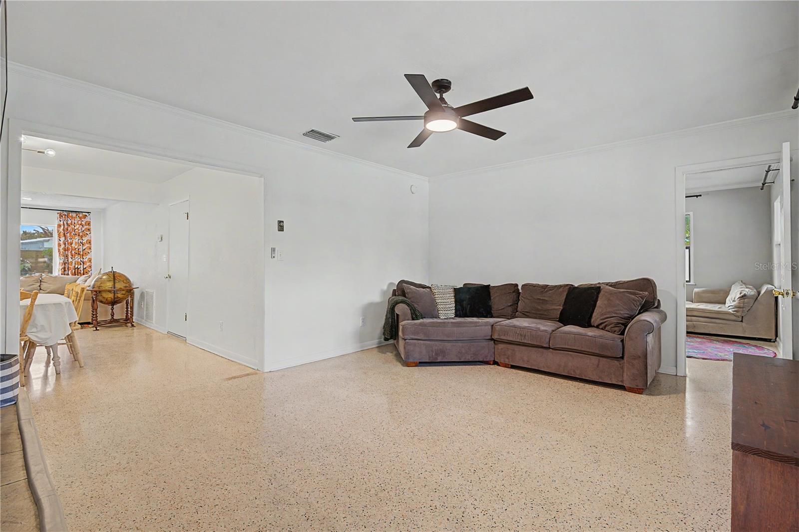 10246 N VALLE DR