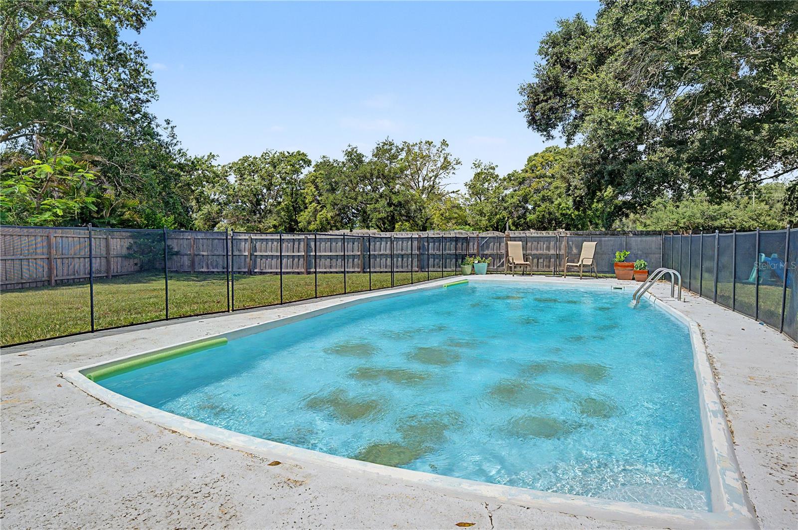 10246 N VALLE DR