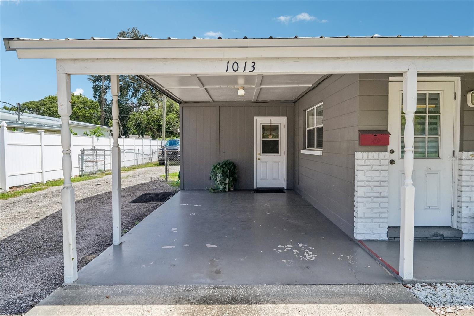 1013 N PARSONS AVE
