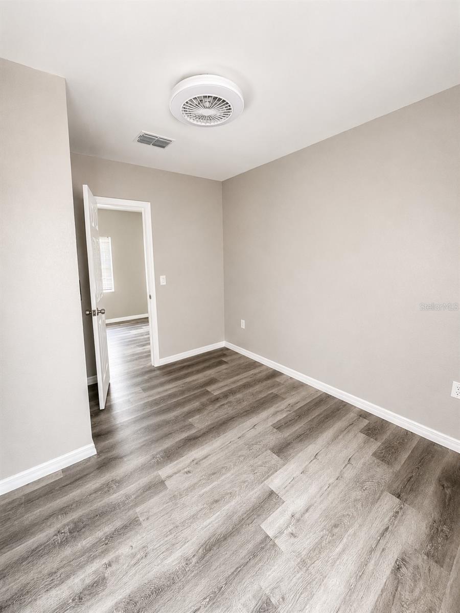 2503 N WILDER LOOP