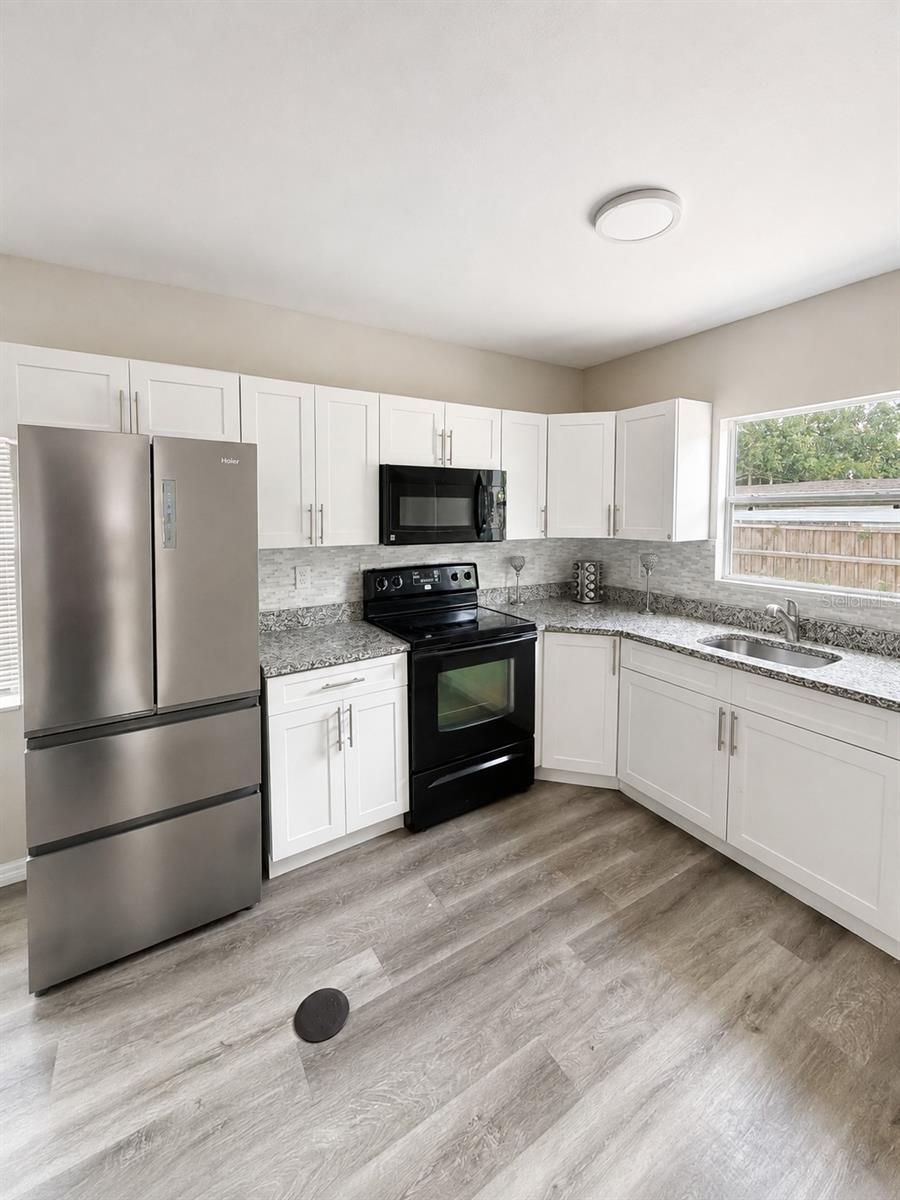 2503 N WILDER LOOP