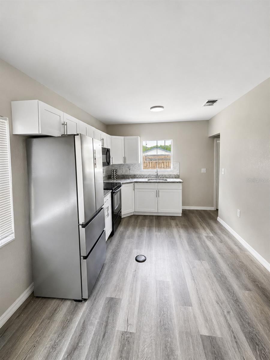 2503 N WILDER LOOP