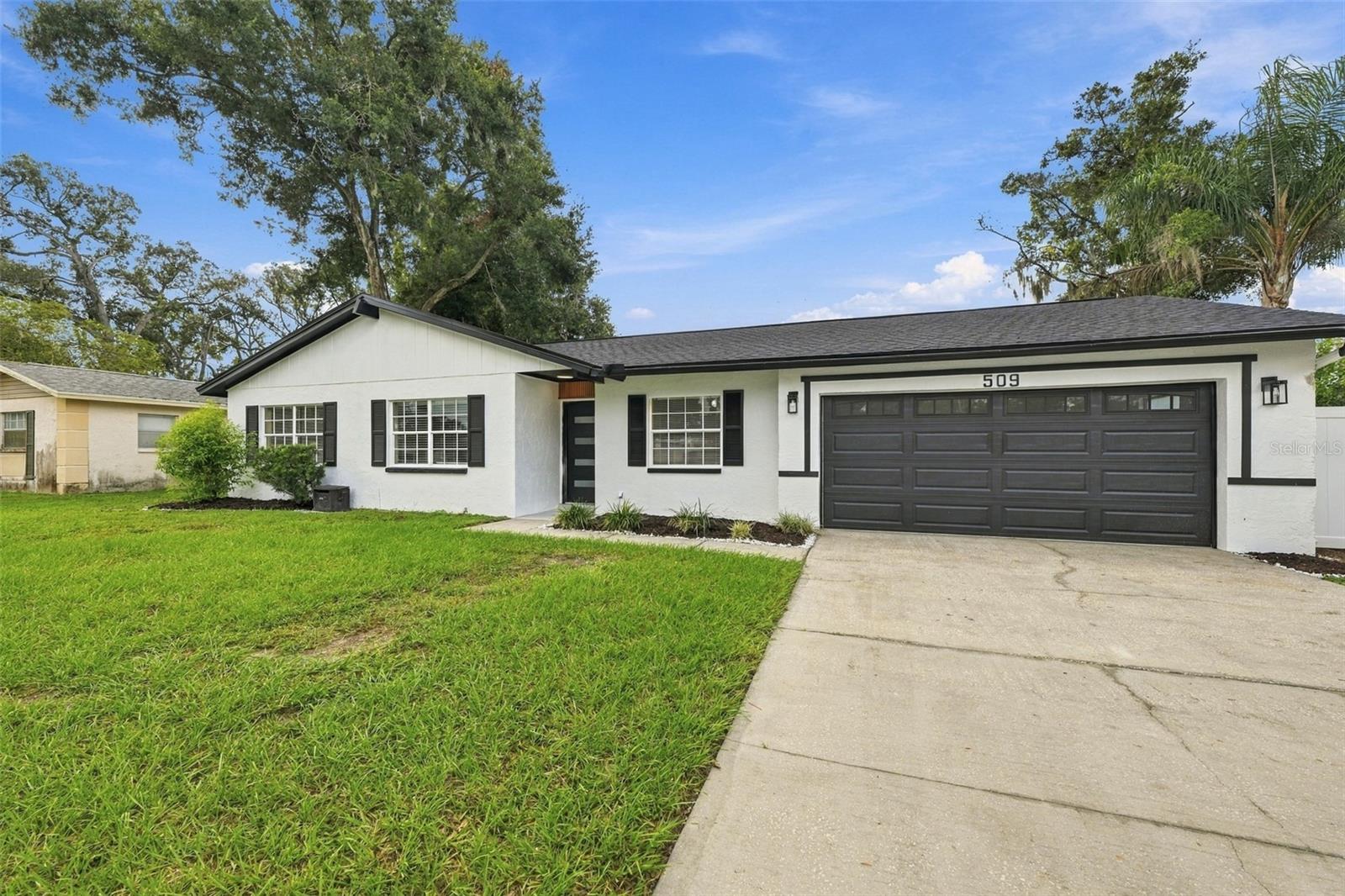 509 CLEMONS RD