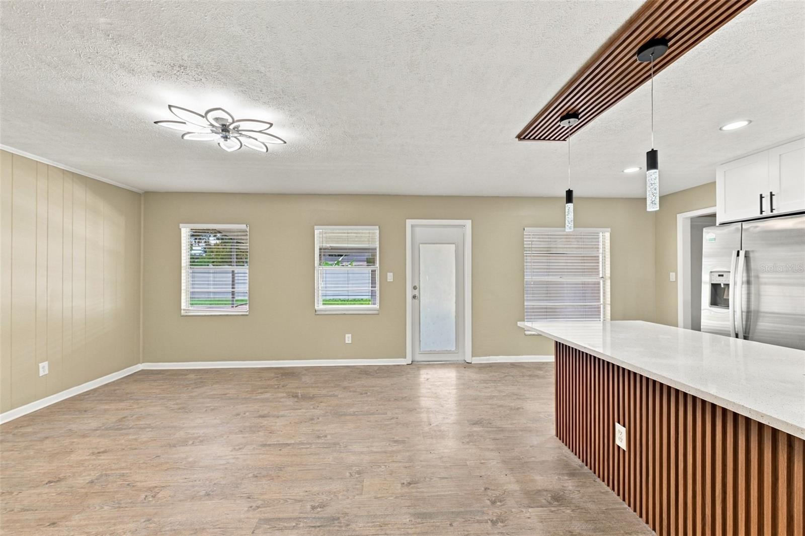 509 CLEMONS RD