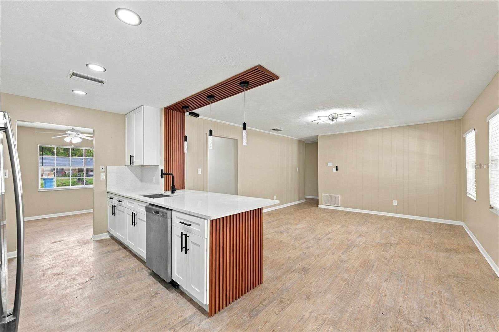 509 CLEMONS RD