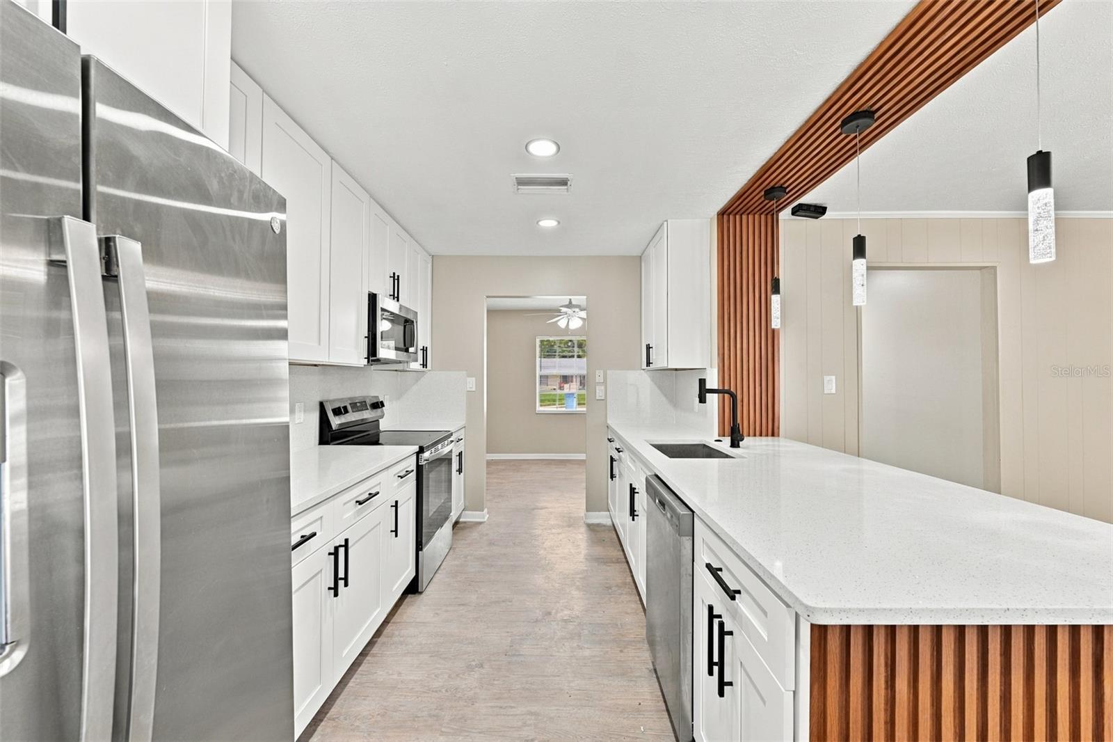 509 CLEMONS RD