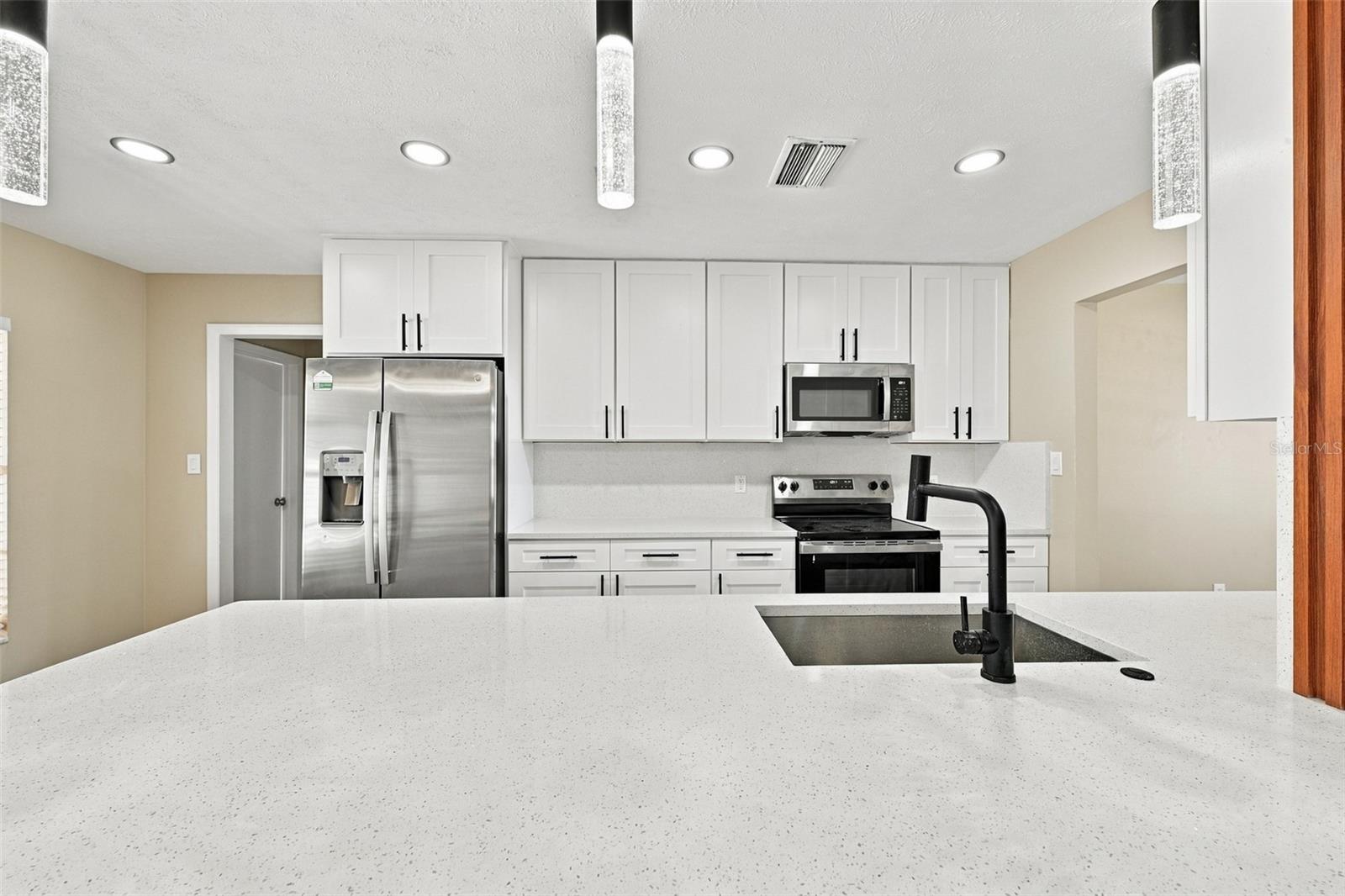 509 CLEMONS RD