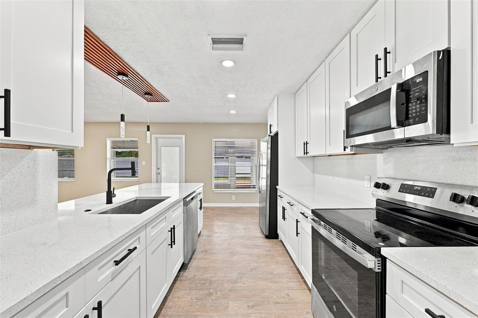 509 CLEMONS RD