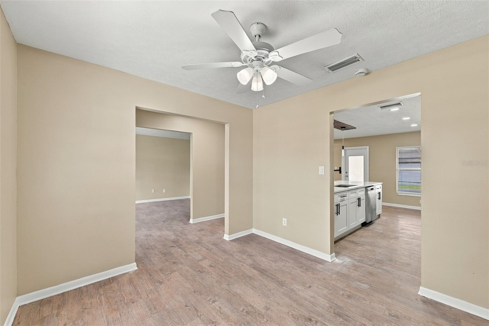 509 CLEMONS RD