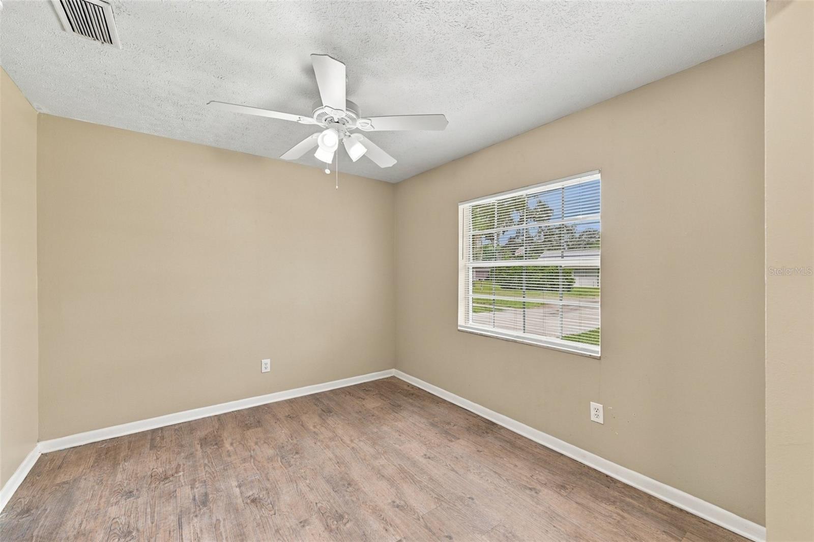 509 CLEMONS RD