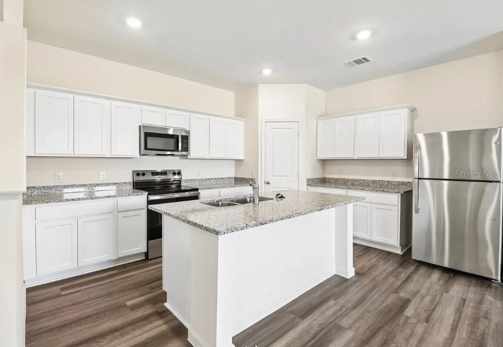 11231 ARNOLD LOOP