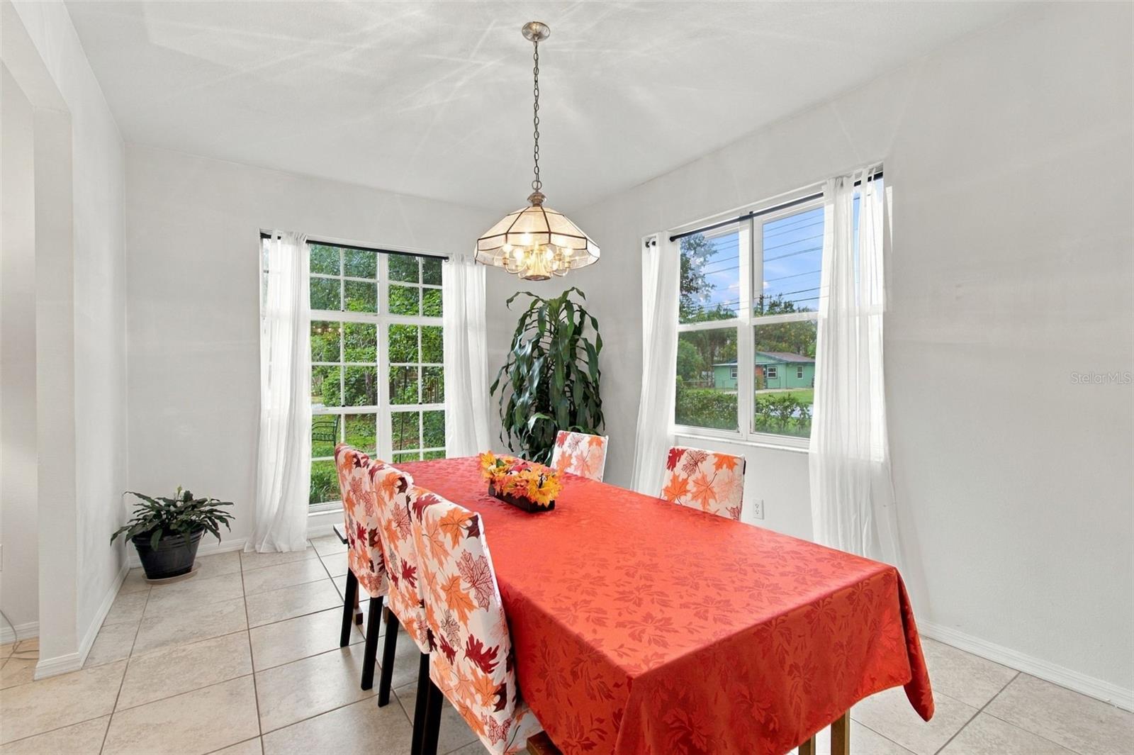 8102 STONEFIELD