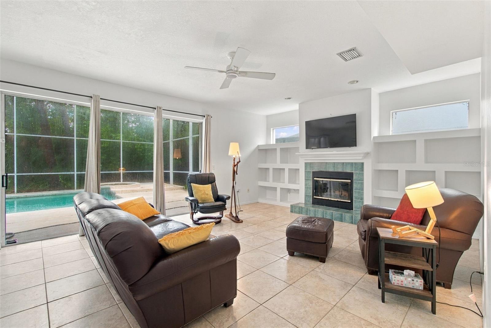 8102 STONEFIELD