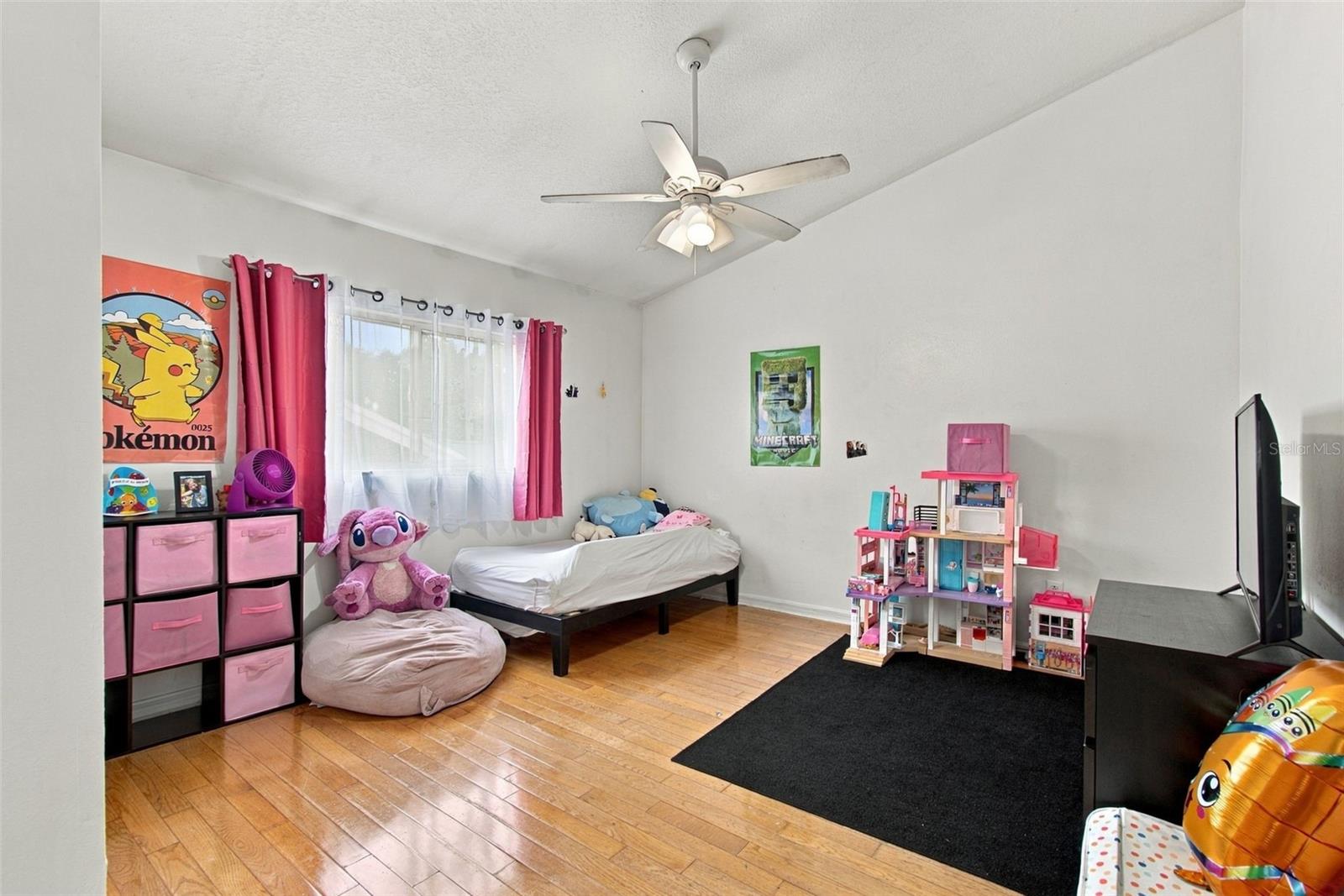 8102 STONEFIELD