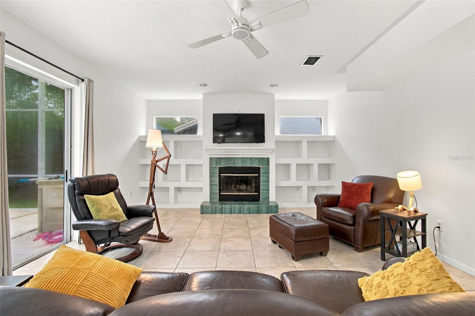 8102 STONEFIELD